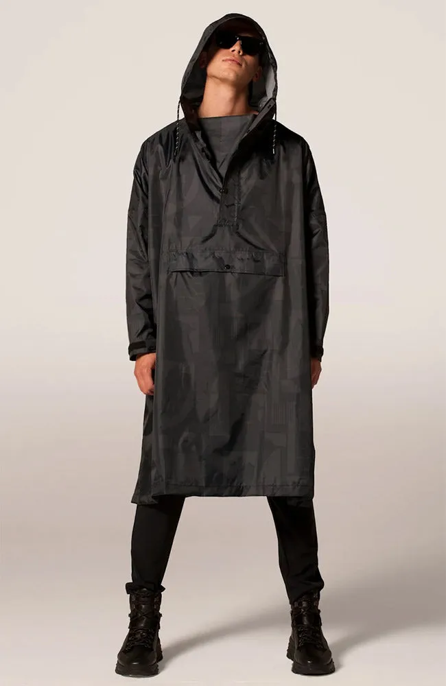Back to black Poncho