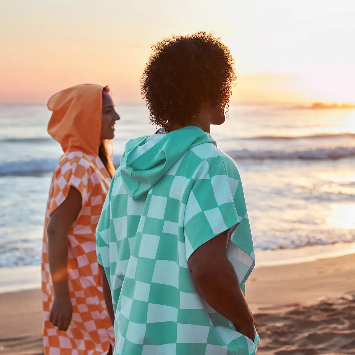 Dock & Bay Poncho Adults - Check Mate