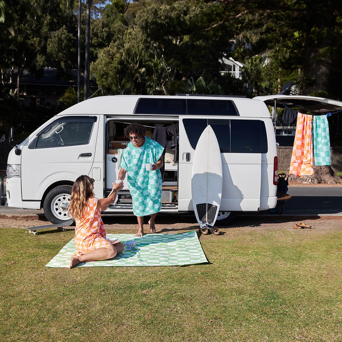 Dock & Bay Poncho Adults - Check Mate