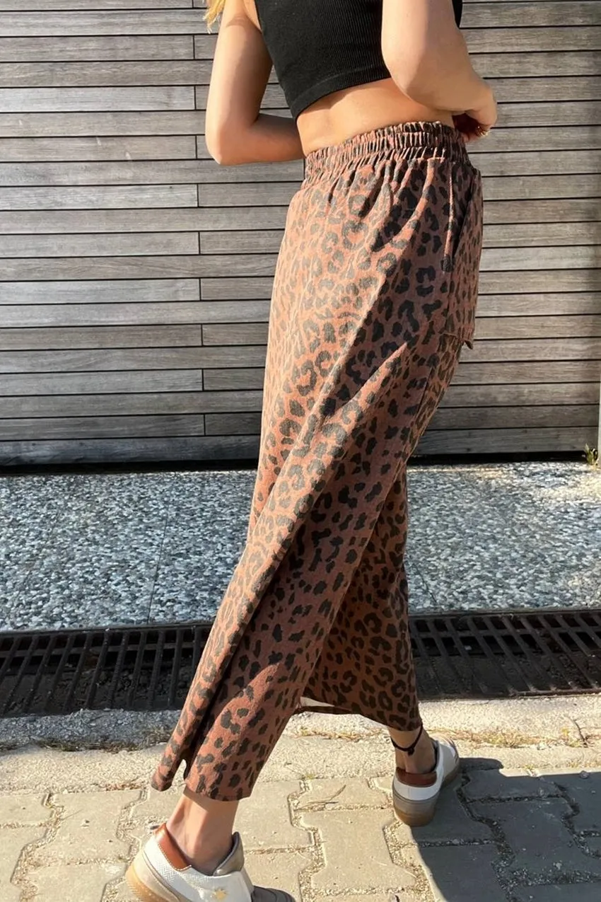 GNS Woman Leopard Patterned Gabardine Skirt with Double Pockets and Elastic Waist BST700-3553 - Winslow