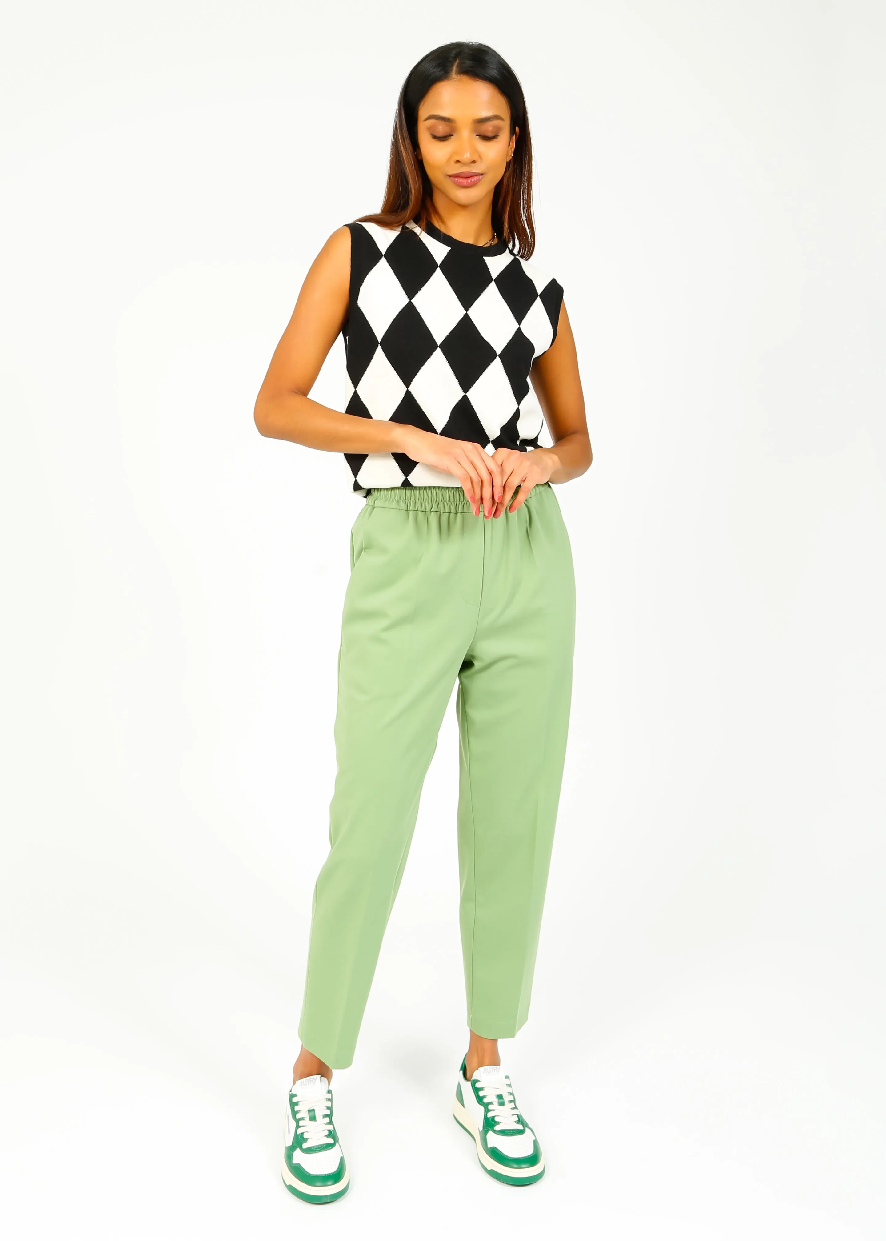 HW Techno Jogging Trousers in Asparagus