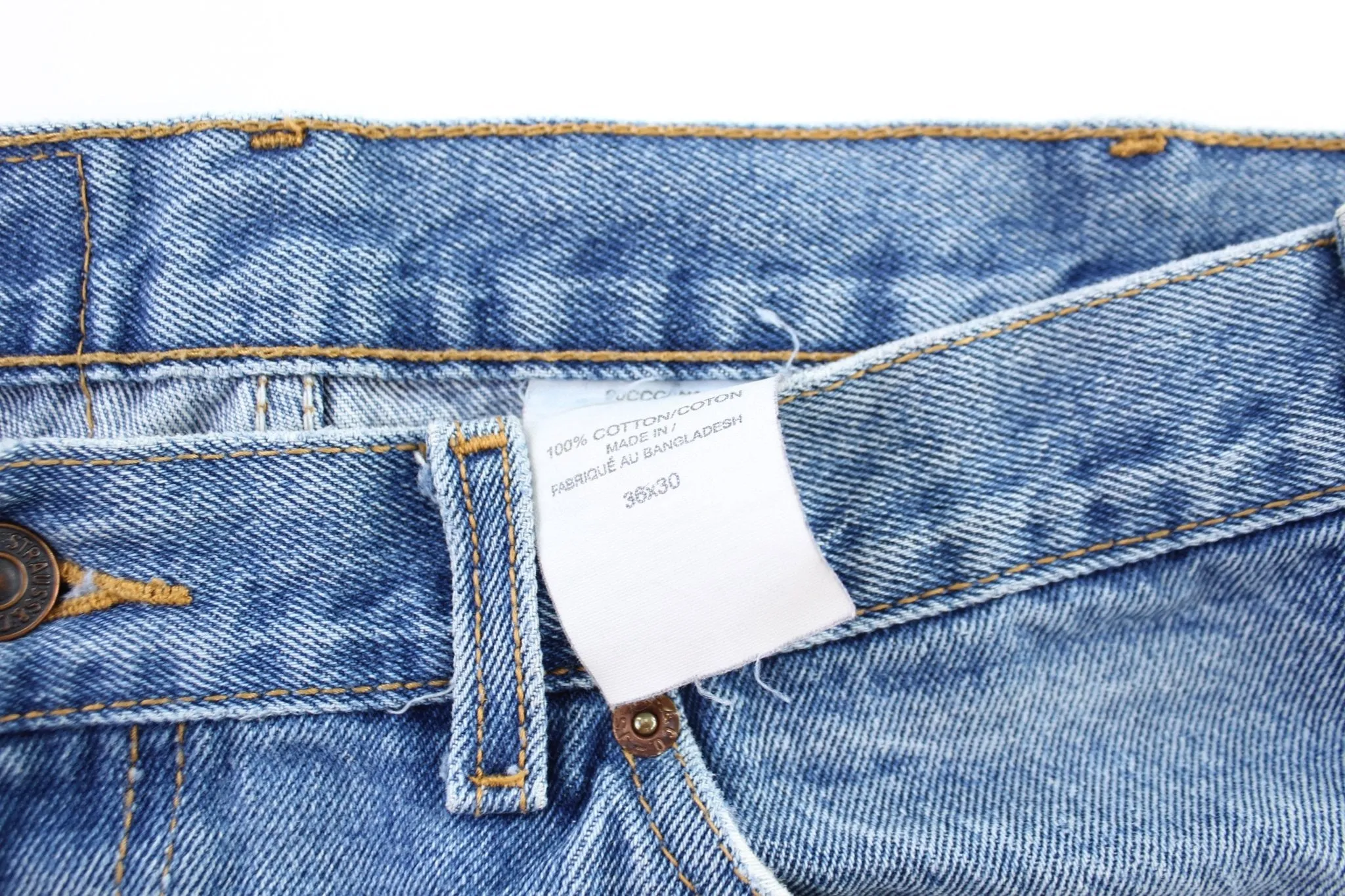 Levi's Light Wash Denim Jeans