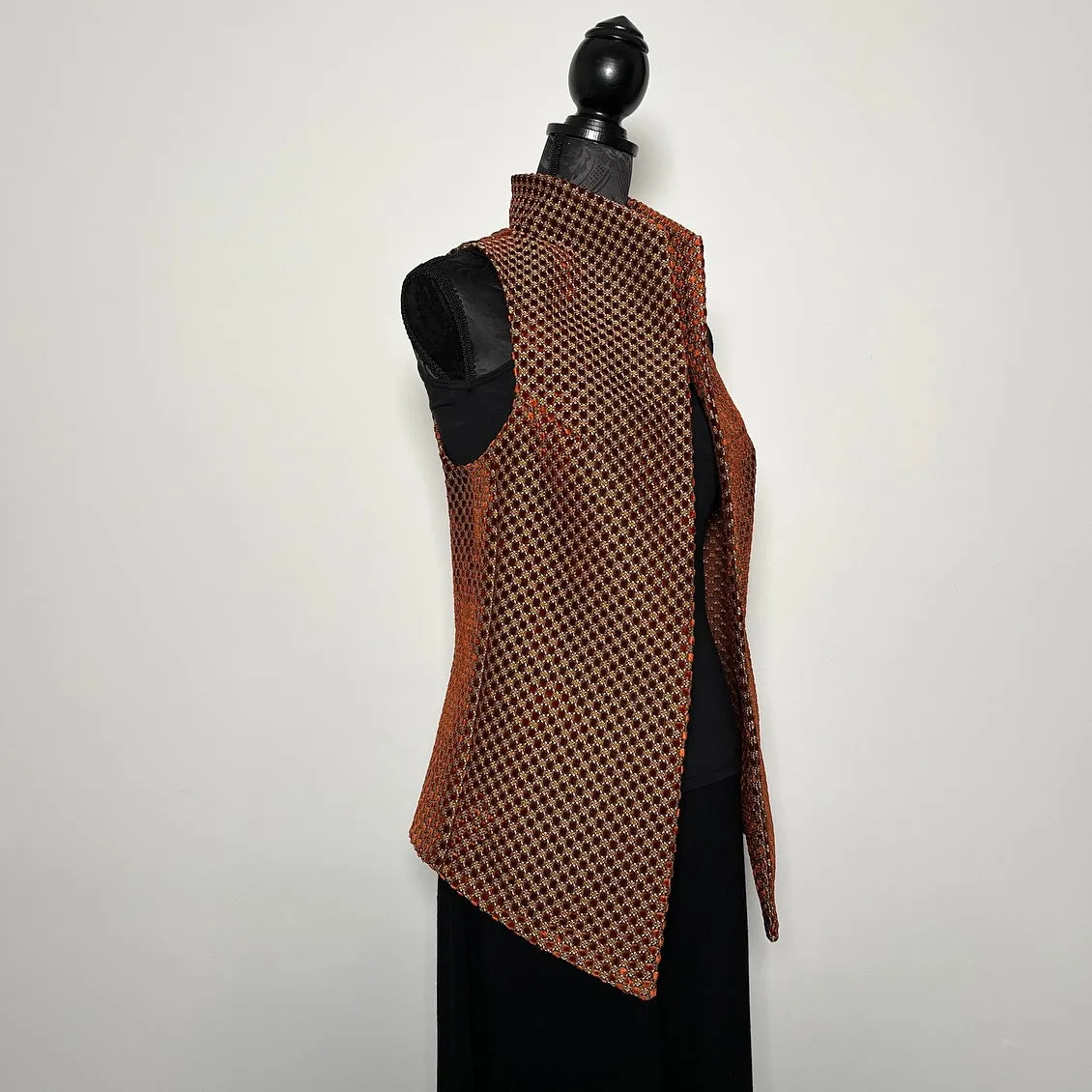 Natalia Vest - Limited edition - Winter auburn velvet