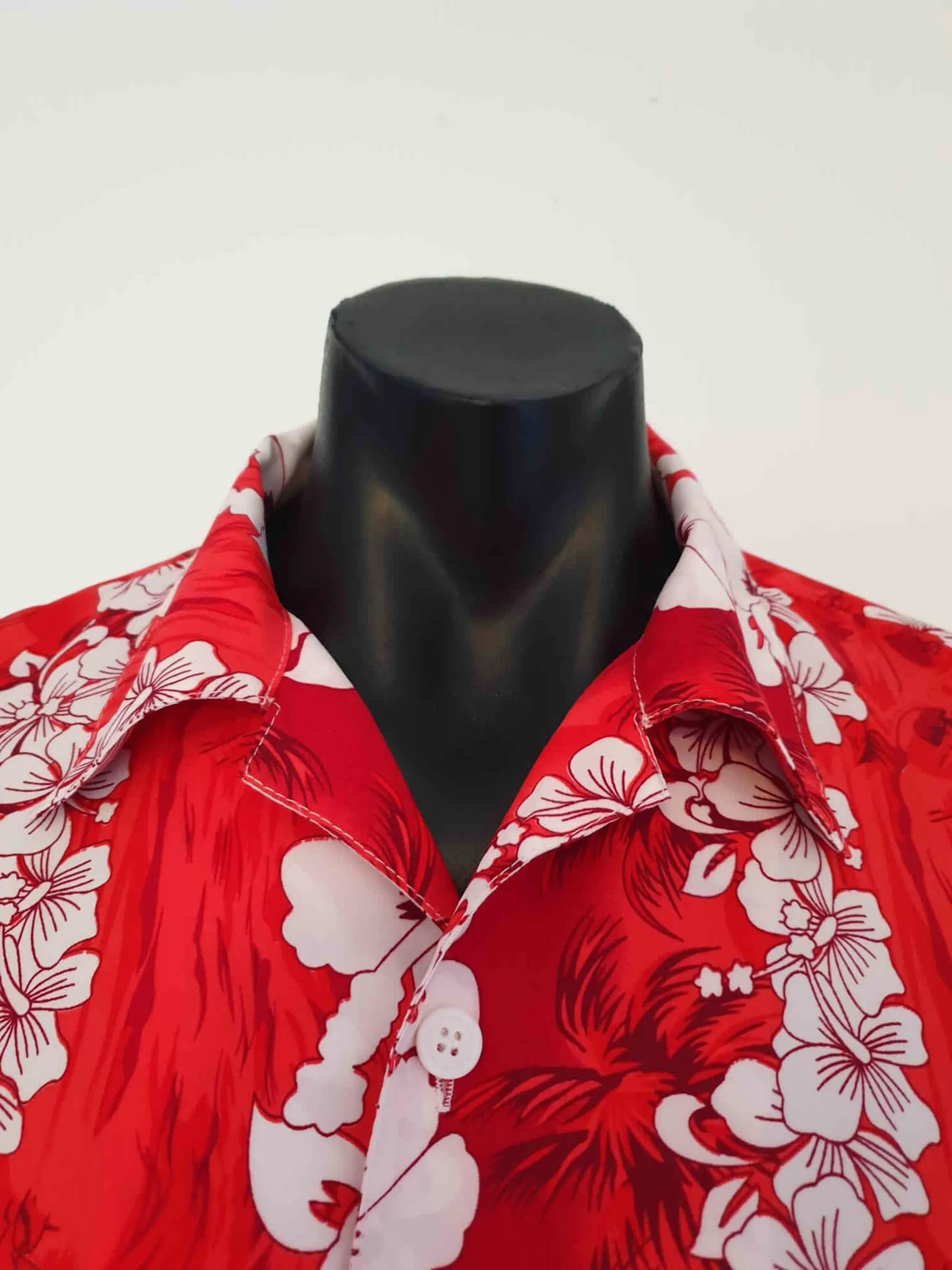 Red Hawaiian Shirt With Hibiscus Flowers - XL