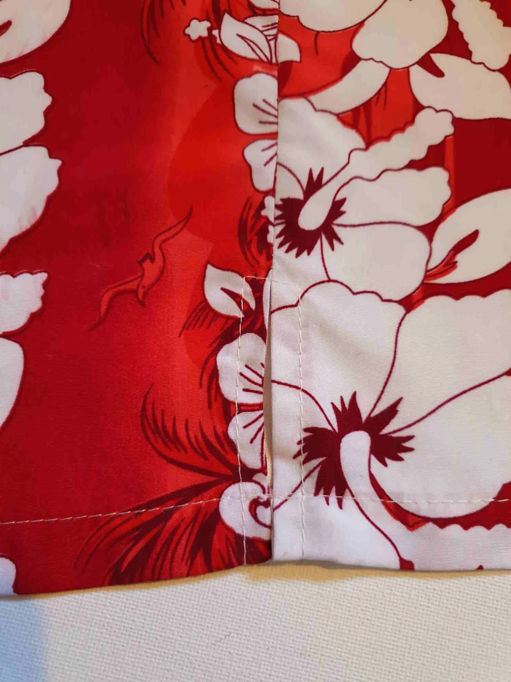 Red Hawaiian Shirt With Hibiscus Flowers - XL