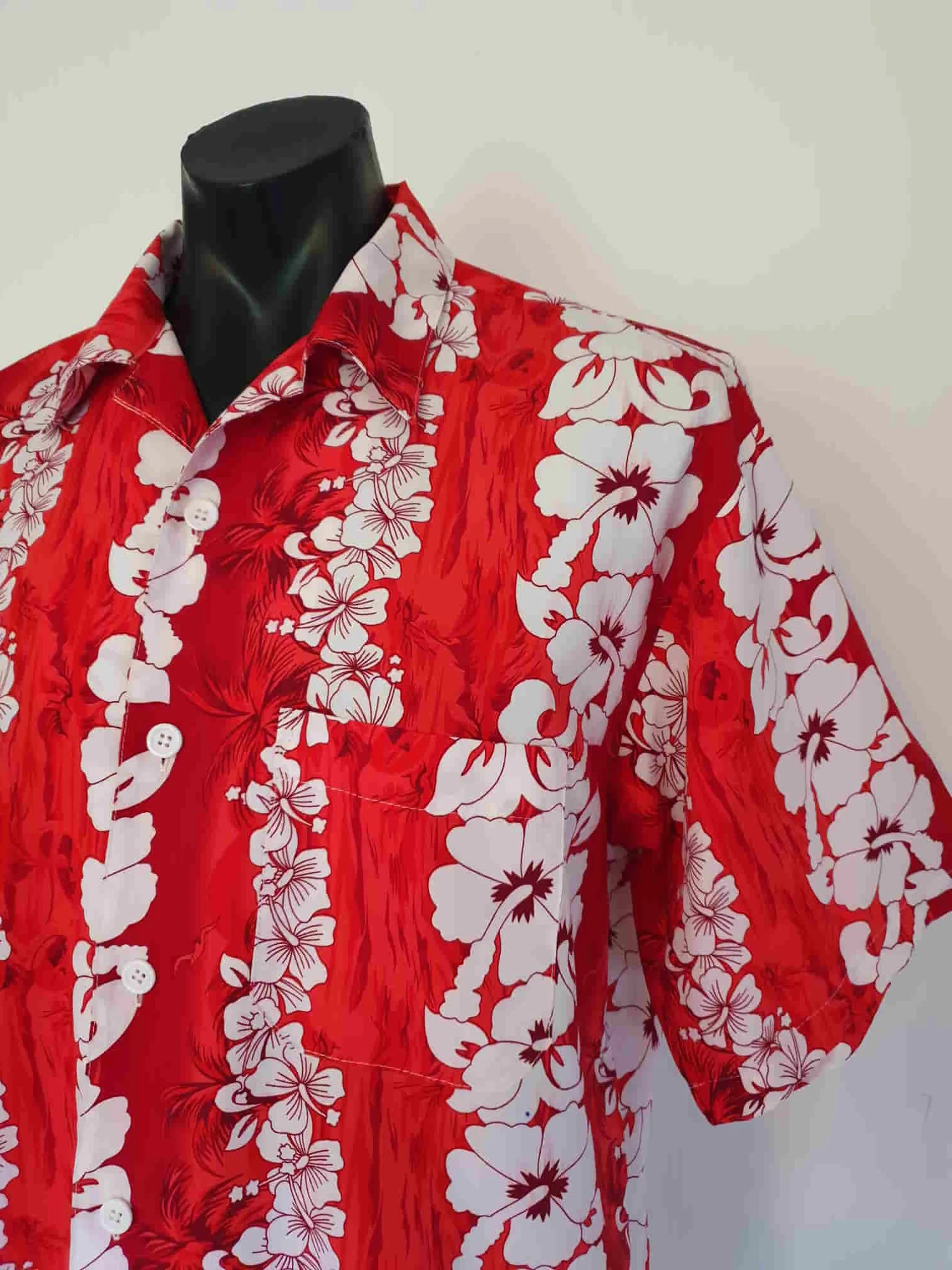 Red Hawaiian Shirt With Hibiscus Flowers - XL