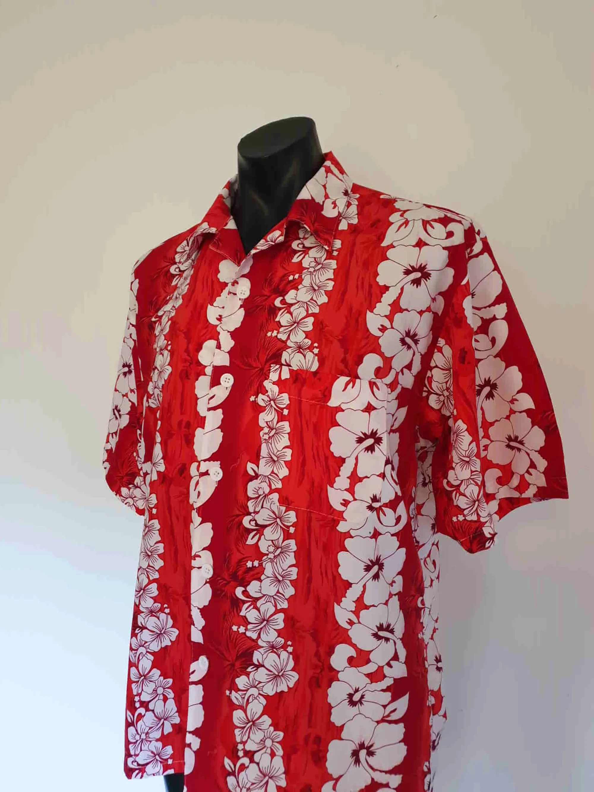 Red Hawaiian Shirt With Hibiscus Flowers - XL
