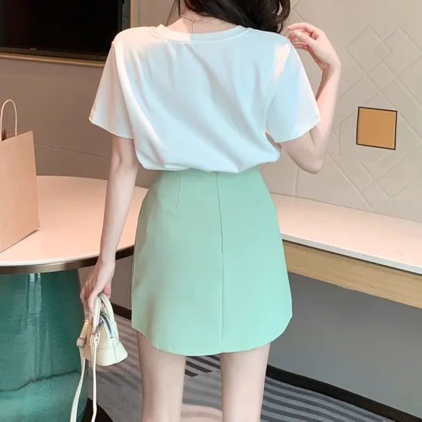 Short-Sleeved Printed T-Shirt Slit Slim Skirt Set