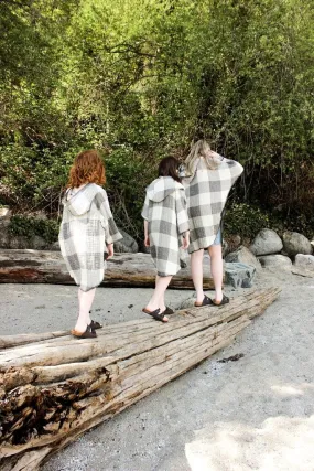 Tofino Towel 'Pebble' Poncho - Plaid