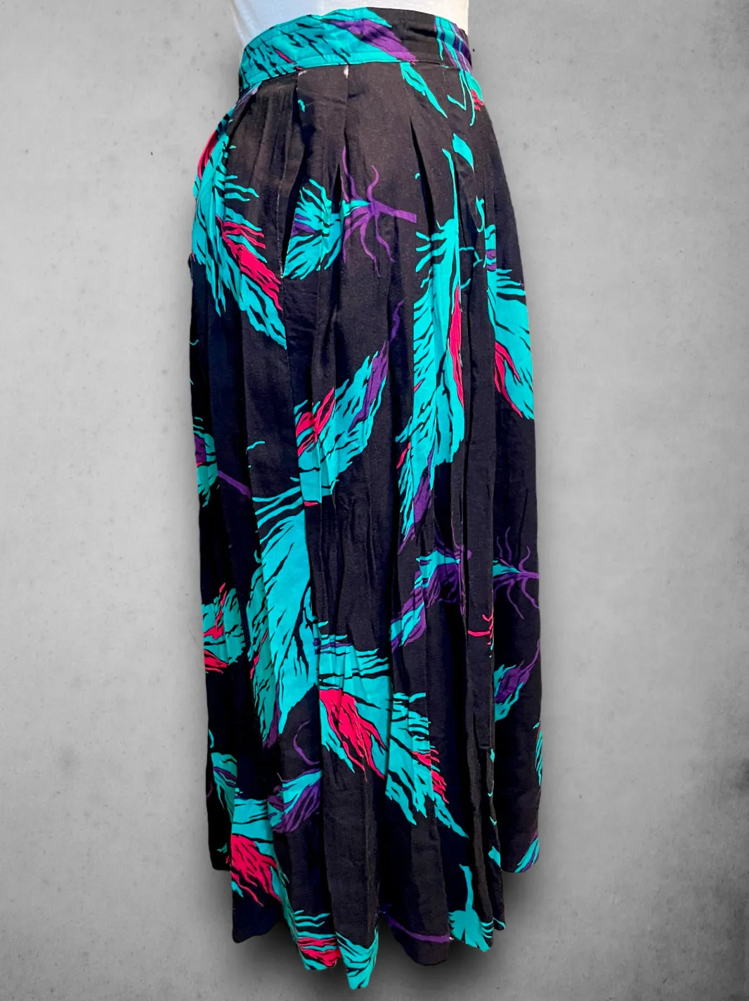 Vintage 1980’s Long Black, Teal Blue, Magenta Pink & Purple Feather Pattern Pocket Skirt