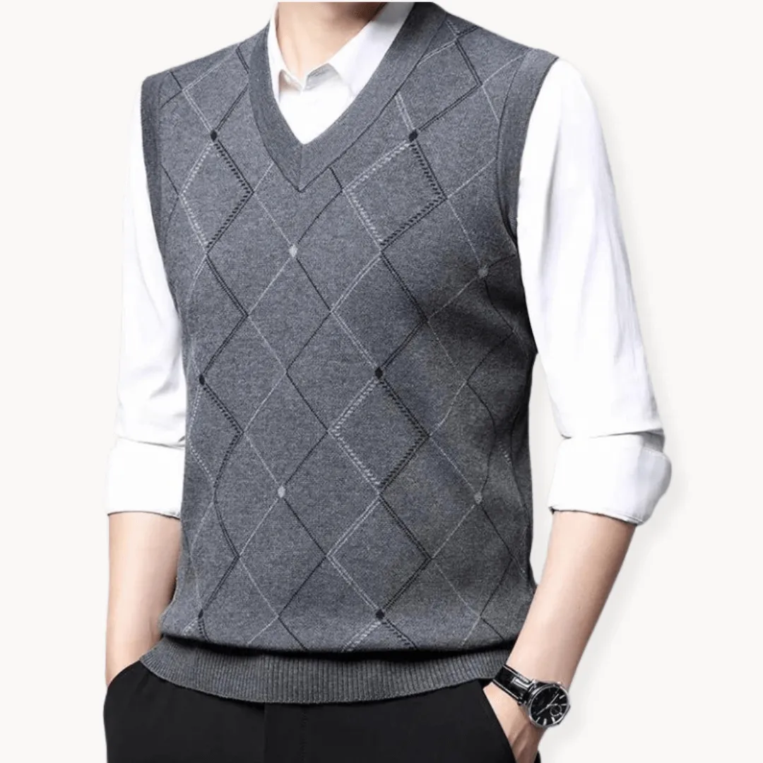 Women's Knitted Vest with Diagonal Pattern